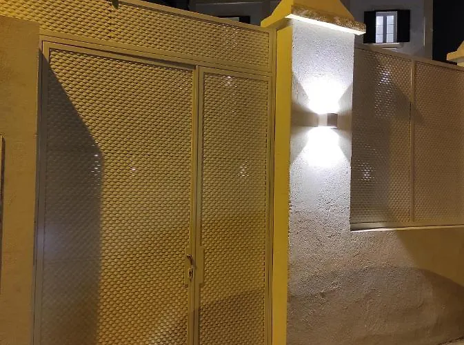 Amano Maison Carree 3* アライオル