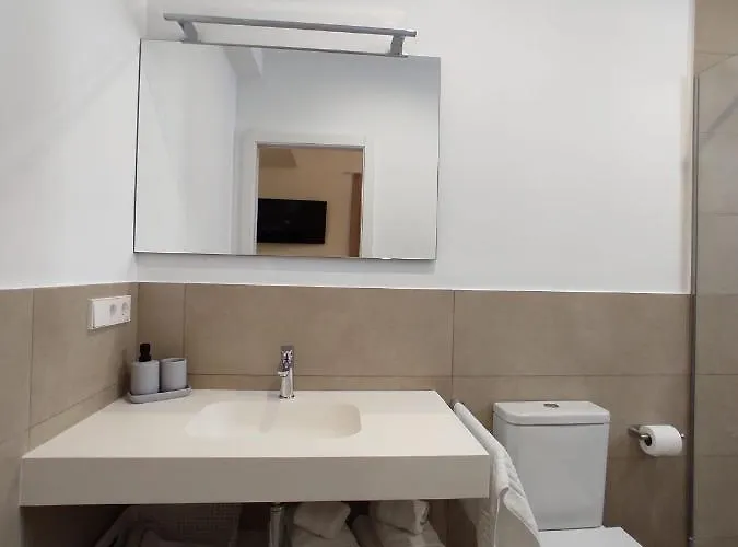 Amano Maison Carree ホテル アライオル