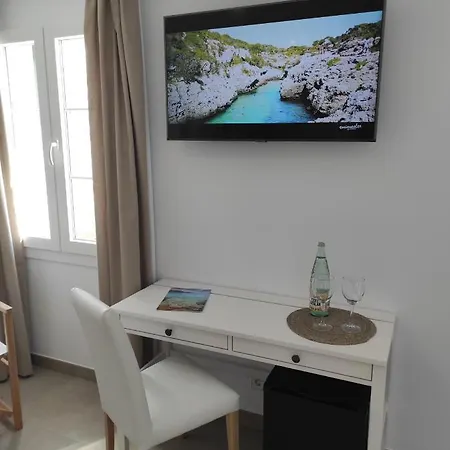 Amano Maison Carree 3* 알라이오르