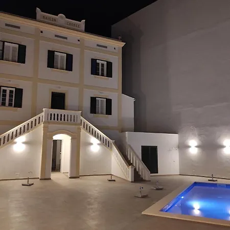 Amano Maison Carree Ξενοδοχείο 3*