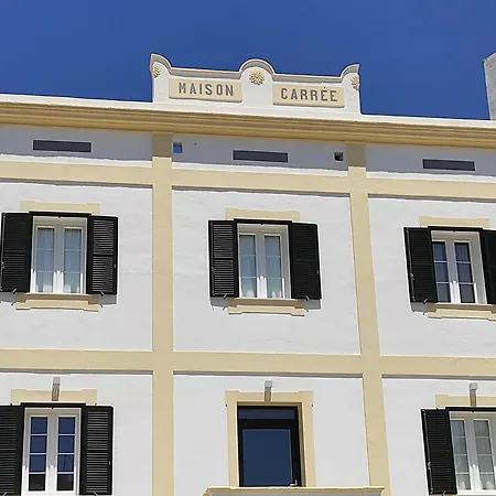 Amano Maison Carree 알라이오르