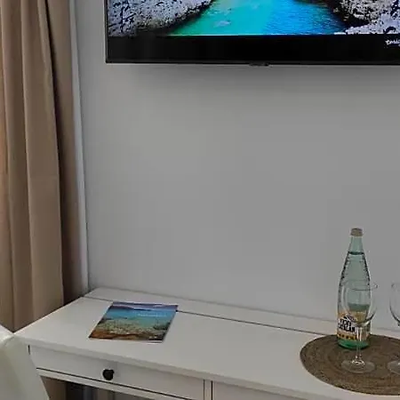 Amano Maison Carree Hotel 3*