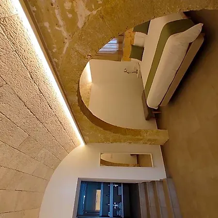 Hotel Amano Maison Carree 3*