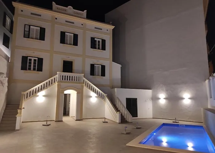 Amano Maison Carree Hotel 3*