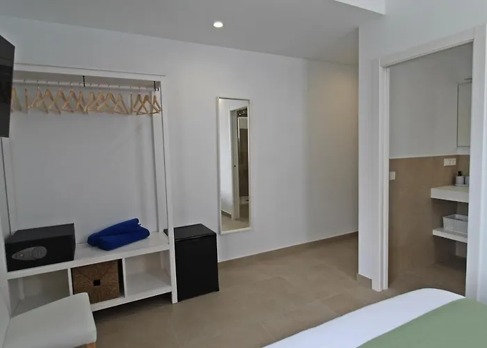 Amano Maison Carree Hotel 3*